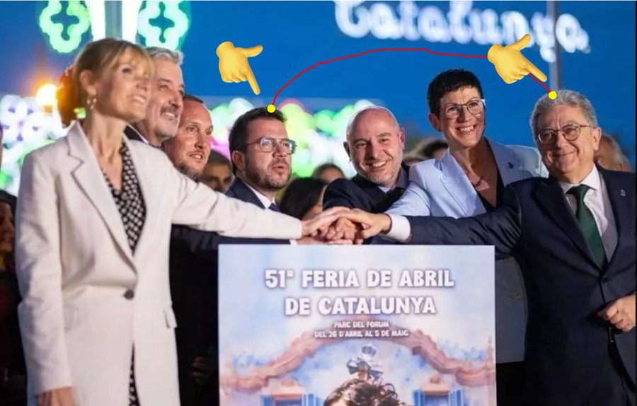 Subvencionar una festa forànea com la Feria de Abril, creada per una federació d'empresaris andalusos, com a tals no es consideren catalans, només passa a la CA de Catalunya.
Aquests són els culpables de l'intent de desintegració de la cultura catalana i les nostres tradicions.
