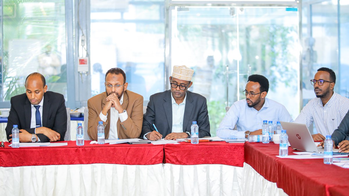 We're back for the 𝐬𝐞𝐜𝐨𝐧𝐝 𝐝𝐚𝐲 of the development of new Somalia corrections model workshop. Today, we focus deeper into reshaping Somalia's corrections model, concentrating on sustainable solutions and strategic innovations.