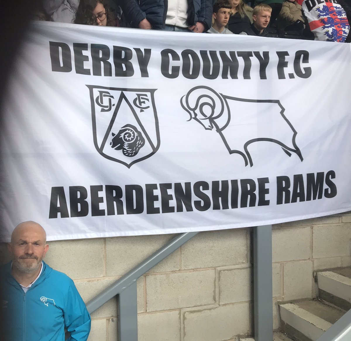 Do you have a Derby County flag?
Post in history page of Derby County Flags 🐏 at dcfcfans.uk/topic/18221-de…
Please post your photo’s in the dcfcfans forum in case I miss any. Good to have them in one place for the past & future.
🏴󠁧󠁢󠁥󠁮󠁧󠁿 🇬🇧 🏴󠁧󠁢󠁳󠁣󠁴󠁿 🏴󠁧󠁢󠁷󠁬󠁳󠁿 🇮🇪 🇺🇸 🇳🇴 🇮🇹 🇪🇸 🇵🇹 🇺🇦
#dcfc #dcfcfans