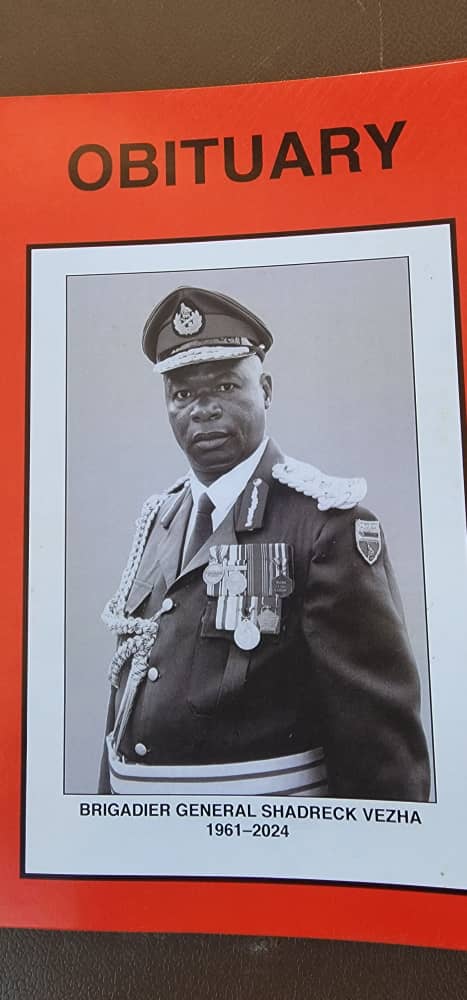 #HeroBurial Brigadier General Shadreck Vezha will be laid to rest at the national heroes accre today. @cohsunshinecity @HarareResidents