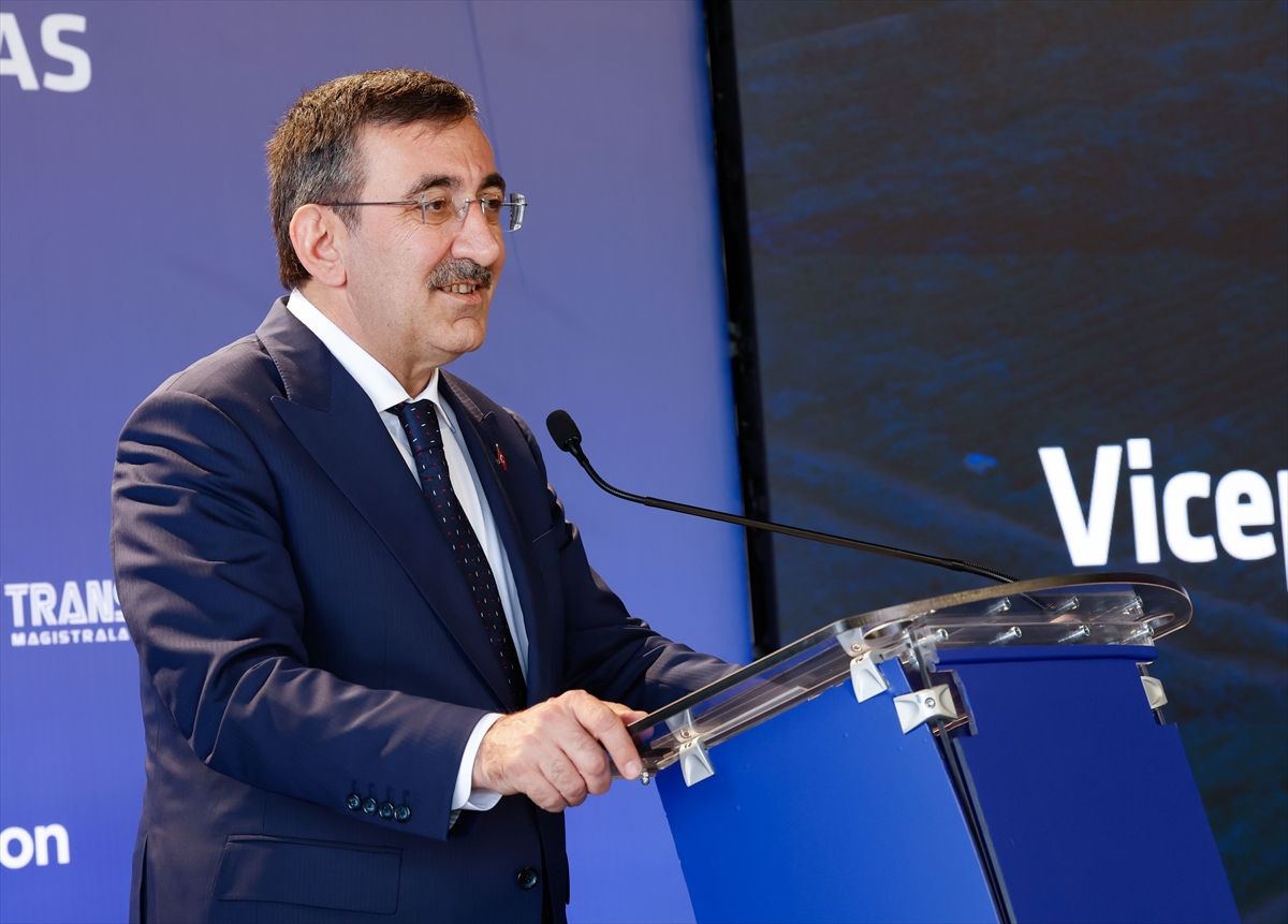 Cumhurbaşkanı Yardımcısı Yılmaz: 'Enflasyon 2026'da tek haneye düşecek.'