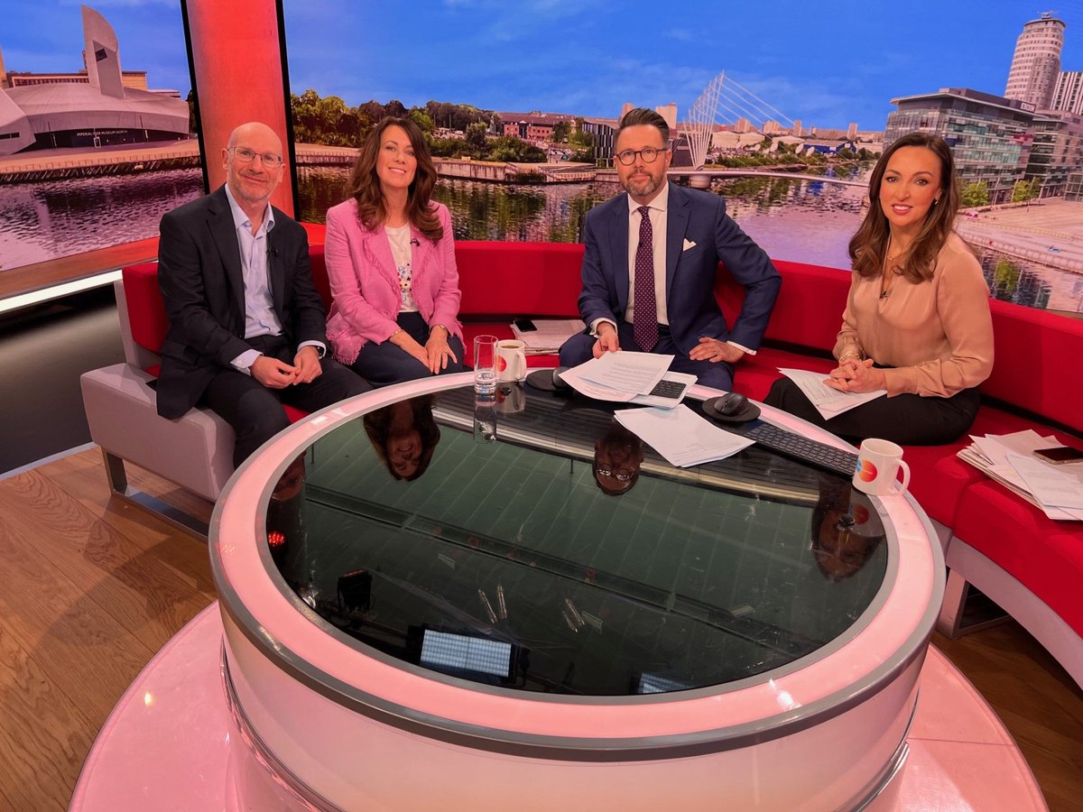 MigraineTrust's tweet image. We were delighted to be invited back to @BBCBreakfast this morning with @sallynugent and @jonkay01 to continue an important conversation about migraine in the workplace.