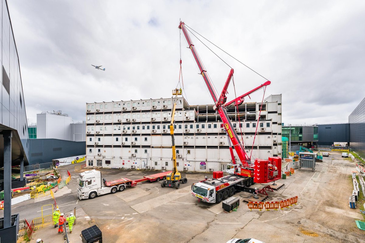 Another successful lift completed at Starlight Point in Heathrow Airport. Having soft-striped all levels, the cabins are being lifted down ahead of being upcycled. Great work by our dedicated specialists, looks like a very busy year ahead! #HSDemo #Demolition #AirportSpecialists