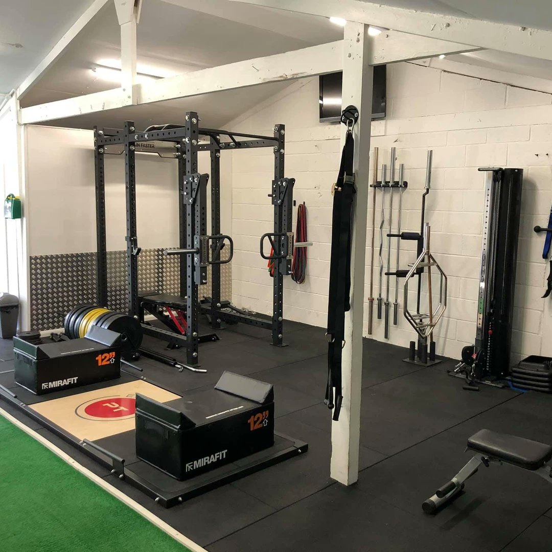 Unveiling the Power of 30mm Heavy-Duty Gym Tiles - bit.ly/49HBeMD #gymtiles #heavydutytiles #weightliftingtiles #PerformanceFloor #AthleticFlooring