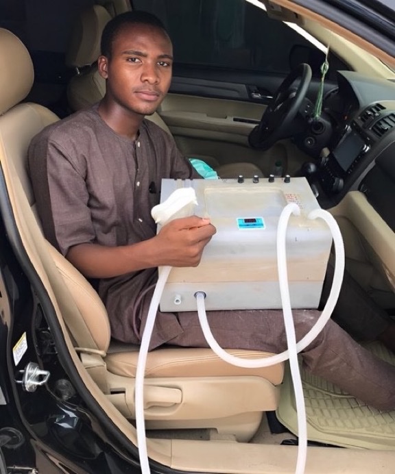 Usman Dalhatu a young inventor, he created a ventilator and a vacuum cleaner in his second year of university(ABU) and then later came up with a solar-powered kiosk for street food vendors. The kiosk comes with a Tv and allows them to cook and sell their food without relying on