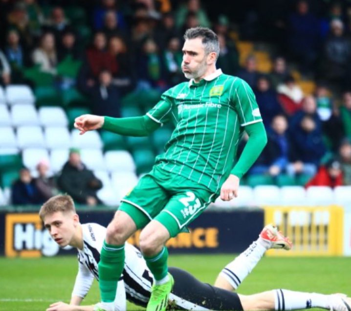 🏆| The Glovies 2023/24 - The winners

PLAYER OF THE SEASON

🥇@JakeWannell3 - 225 votes (38%)
🥈 @FrankNouble - 132 votes (22%)
🥉Michael Smith - 92 votes (15%)

#YTFC 📸: @MisterGBrown