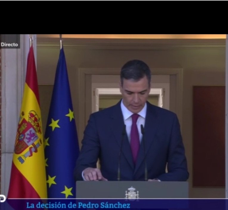 GBCNewsroom's tweet photo. The Spanish Premier Pedro Sanchez will not be leaving politics. In a message this morning, five days after announcing he may be leaving politics he said he would not allow bullies to dictate politics. In a reference to his wife,he said third parties can not be victims of politics https://t.co/ptuGridkPh