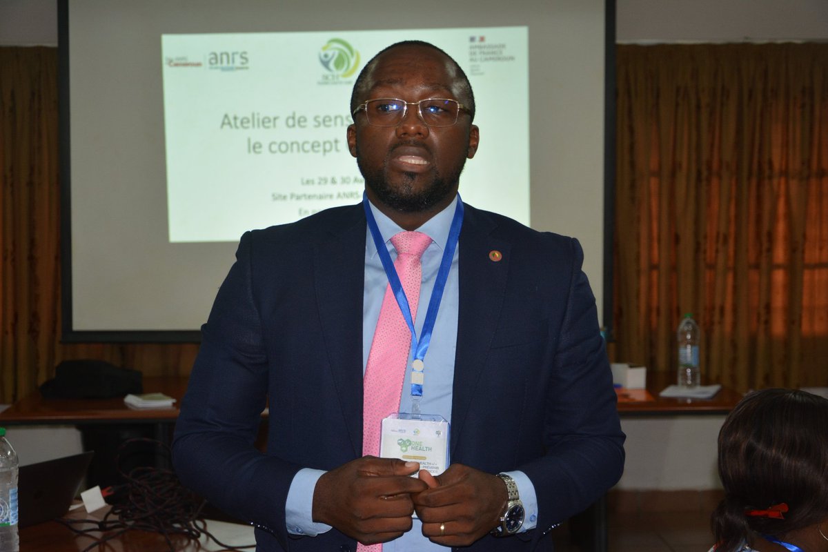 SiteAnrsCmr's tweet photo. Nouvelle formation au  #OneHealth : 29 et 30 avr. 
" Nous avons remarqué un besoin en formation et en leadership chez les jeunes chercheurs, d'où la collaboration avec le @SiteAnrsCmr pour la mise en place de ce type de formation." Rodrigue Foe, DG @for_scientific 
@FRauCameroun https://t.co/kEzqUuMz5a