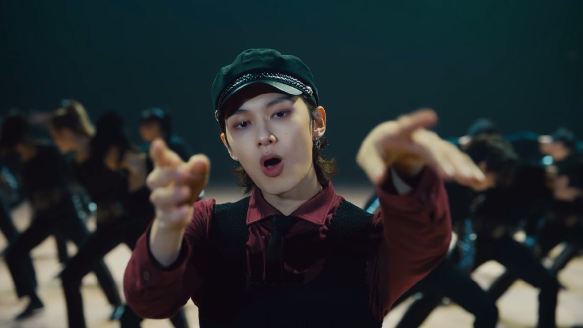 mansehao's tweet photo. MAESTRO x #JUN 🖤 

MAESTRO MV IS RIGHT HERE
#마에스트로_세븐틴의_지휘에_맞춰
#SEVENTEEN_IS_MAESTRO
@pledis_17 https://t.co/i9V1HXDJdJ