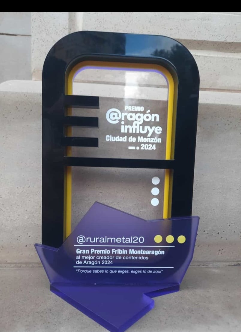 ¡Buenos días Familia! 🧑‍🏭Aun estoy en shock después del premio que nos llevamos! Por supuesto que este premio ha sido también gracias a vosotros, que estáis día tras día aquí apoyándome! Solo quería agradeceros todo el apoyo  que estoy recibiendo estos días! MUCHAS GRACIAS! 🔥