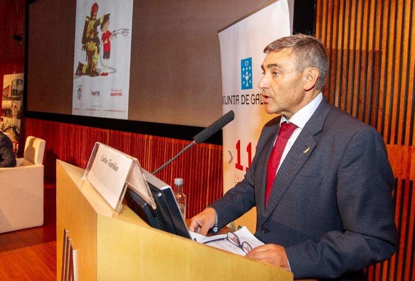 El presidente de #APTB, Carlos García Touriñán, condecorado con la medalla de Oro al Mérito de la Protección Civil de Galicia @Xunta. Un merecido reconocimiento a un profesional que ha dedicado toda su vida a servir a los demás. Enhorabuena!!!