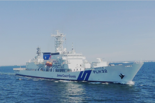 Chinese Coast Guard Confronts Japanese Lawmakers Near Disputed Islands

defensemirror.com/news/36668/Chi…

#ChineseCoastGuard #JapaneseLawmakers #DiaoyuIslands #SenkakuIslands #EastChinaSea #Ishigaki #OkinawaPrefecture #ChineseEmbassy #Tokyo #lawenforcement #infringement #provocation