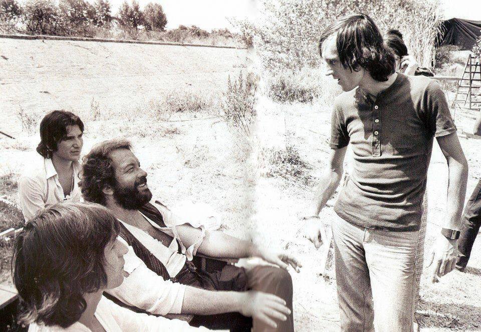 #BudSpencer and #DarioArgento on the set of 4 mosche di velluto grigio (Four Flies on Grey Velvet, 1971)
#FourFliesonGreyVelvet #giallo #4moschedivellutogrigio