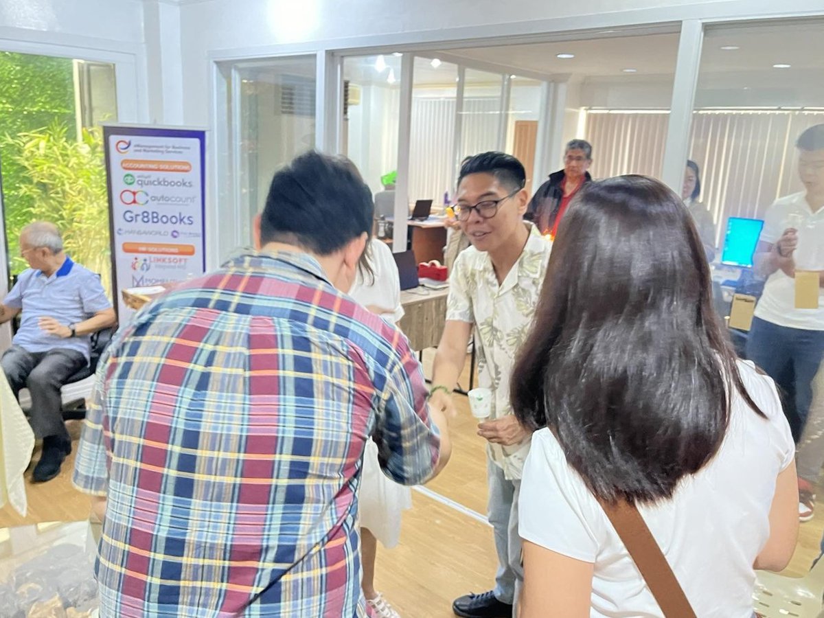 We attended the office blessing of eManagement for Business and Marketing Services. ✨ Nakakatuwa na tuloy-tuloy parin ang entrepreneurial confidence ng business owners sa @bsapasig. ✅ Congratulations and good luck to your business! 🙏🏻

#TuloyAngSerbisyoBSA #servicewithaSMILE