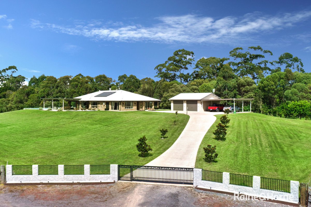 HorsePropertyAu tweet picture