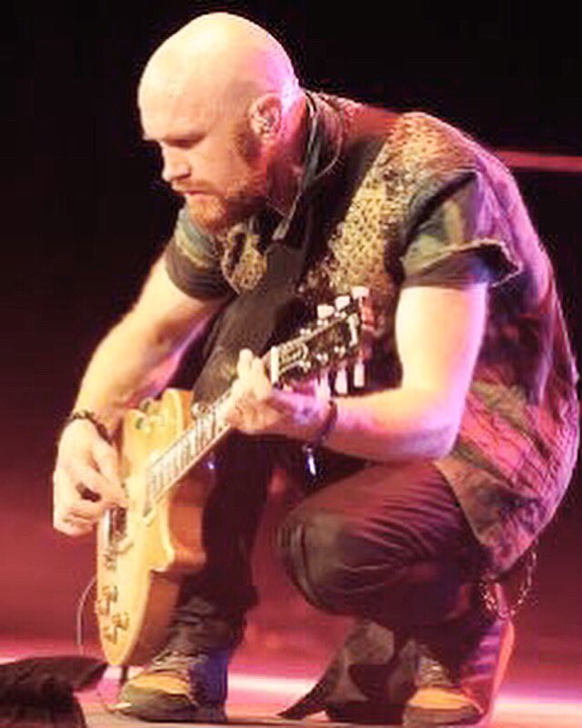 You are loved and missed so much M 🥺💔
#MarkSheehan 
Loved and remembered forever  🫶🏻🤍
✨💫🌟🎸🕊️
#ArmsOpen #Always