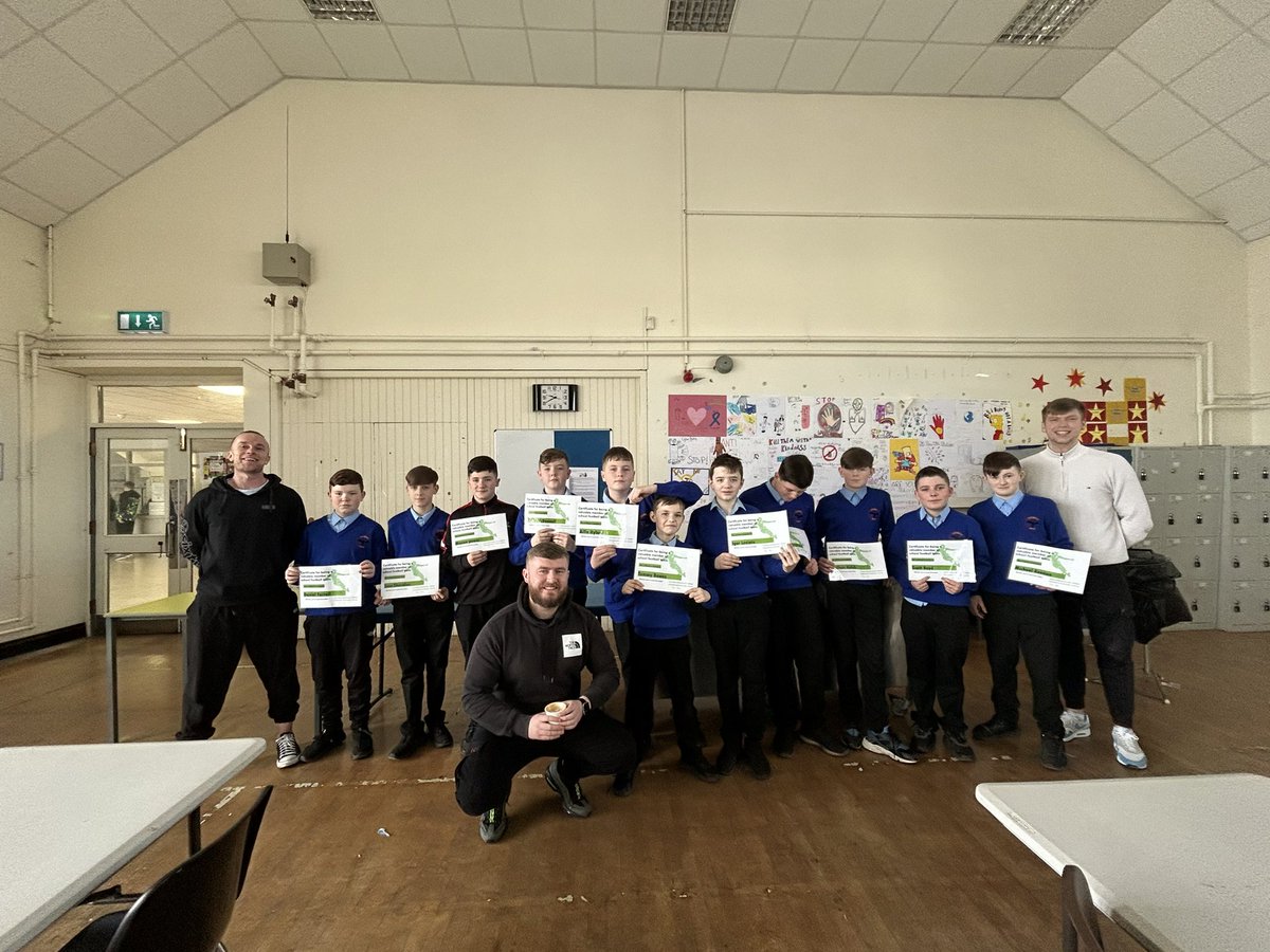 A fantastic season and debut year for our 1st year boys who played in the under 15s team. This involved reaching the semi-final of the Leinster leagues. Well done to all boys involved for putting the hours of training on every Wednesday this year. ⚽️