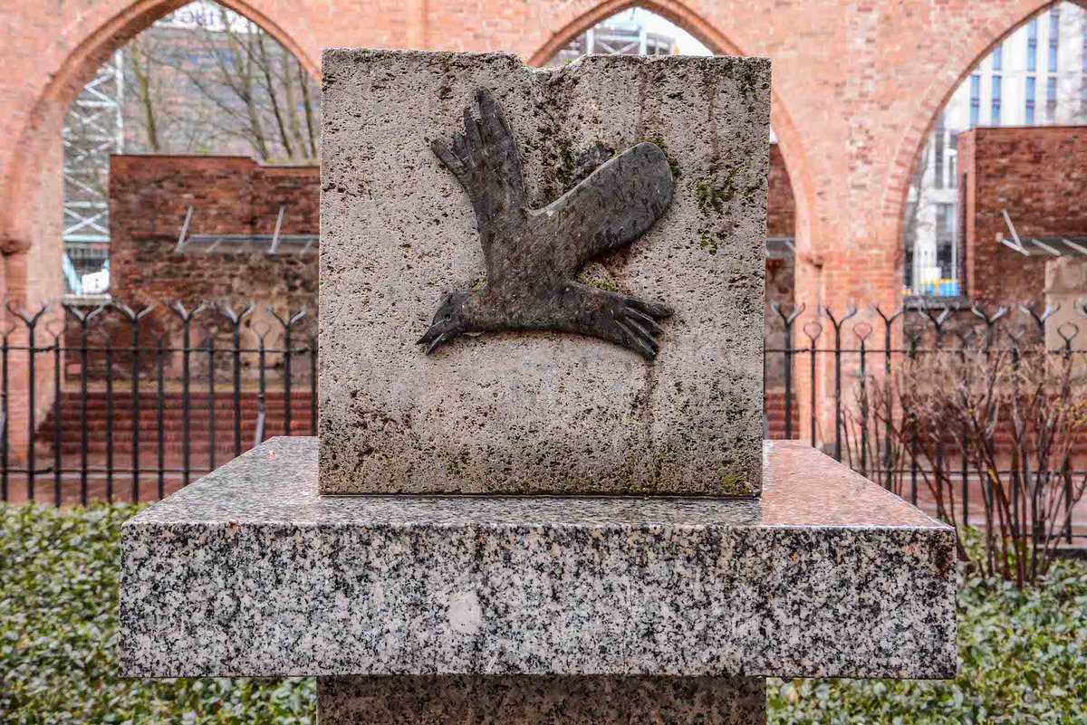 April 26 was the International Day of Remembrance of the Chernobyl Disaster. While Berlin has 2 memorials commemorating the tragic event, both are rather obscure and hidden. digitalcosmonaut.com/berlin-chernob…