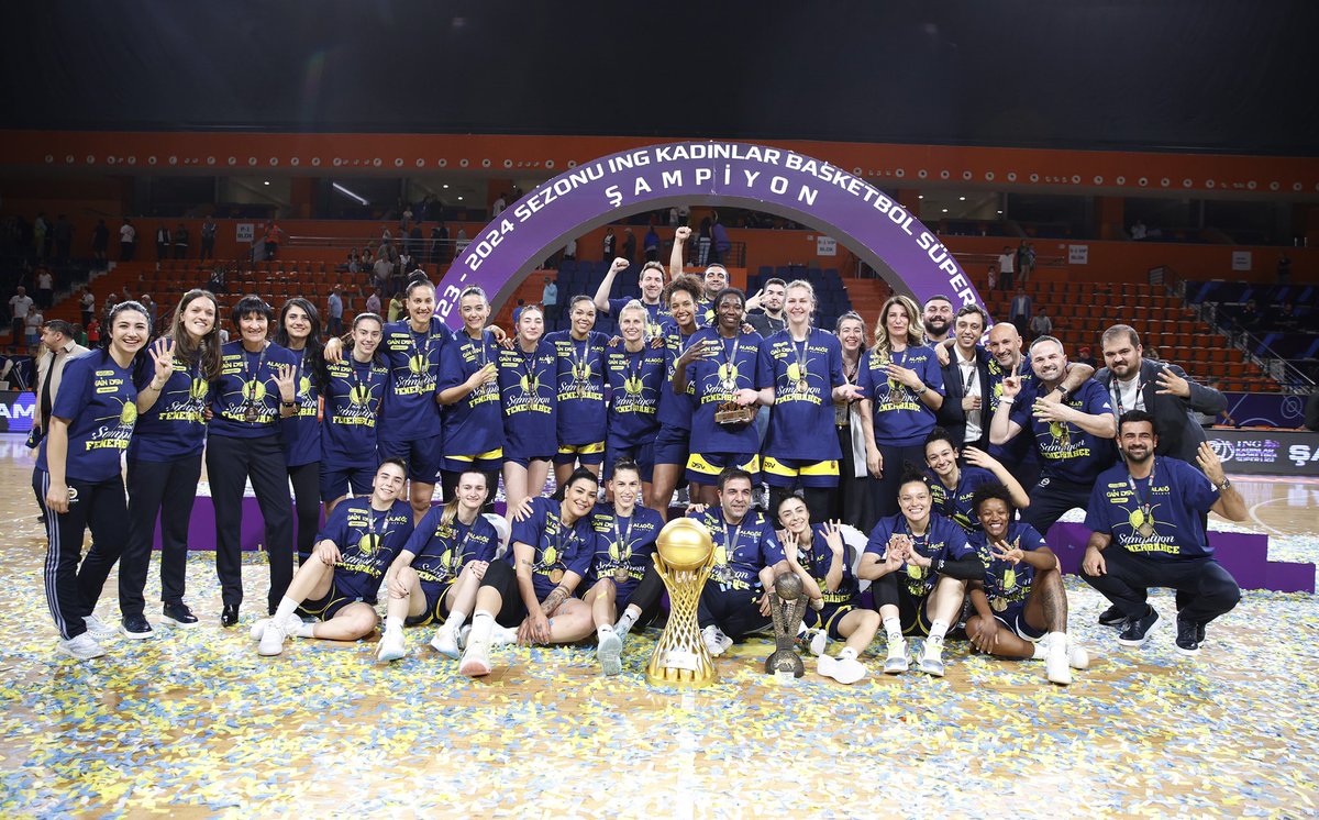 İyi haftalar! 💛💙

🗓 28.9.2023 | FIBA SuperCup Women 🏆
🗓 5.1.2024 | ING Kadınlar Türkiye Kupası 🏆
🗓 14.4.2024 | EuroLeague Women 🏆 
🗓 17.4.2024 | ING Kadınlar Basketbol Süper Ligi 🏆

#PotanınKraliçeleri