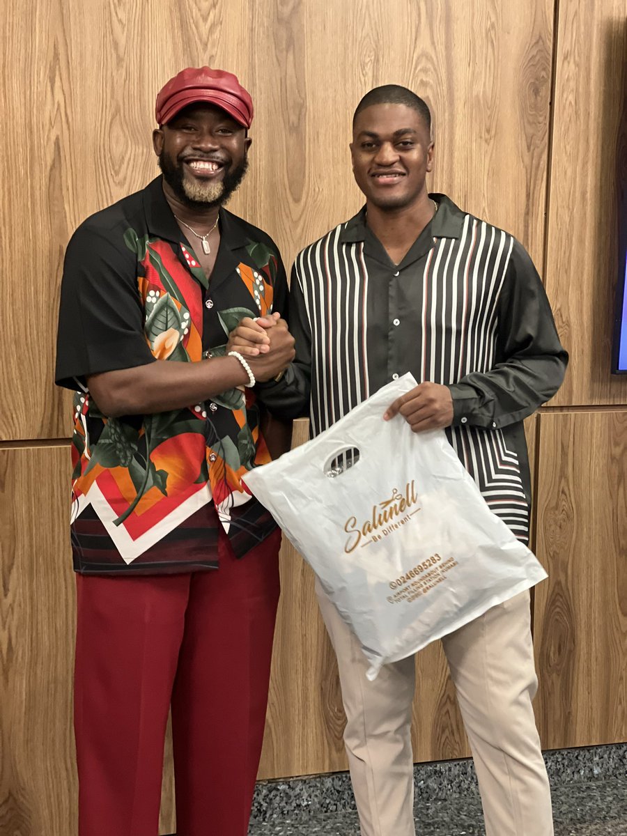 Your brand name is only good as your reputation🫡 Huge pleasure bro SharafMahama😎🤝 Thanks for believing in the brand Salunell🧵 #AlwaysTrustTheProcess #Bedifferent #BigSalunellDrip🥵