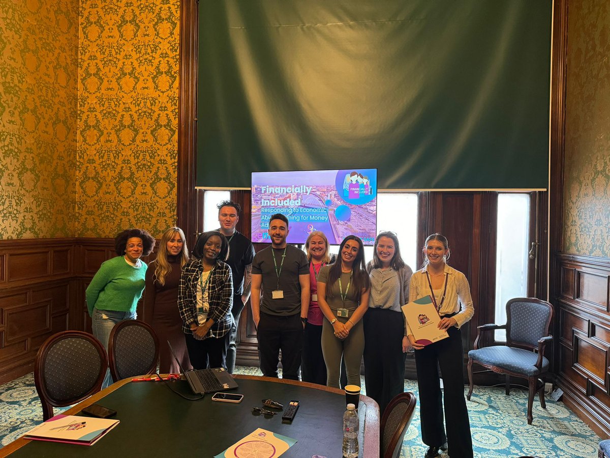 We had a successful day on Friday with @GlasgowCC, delivering training on responding to #EconomicAbuse and #GenderBasedViolence for their Glasgow Helps team!