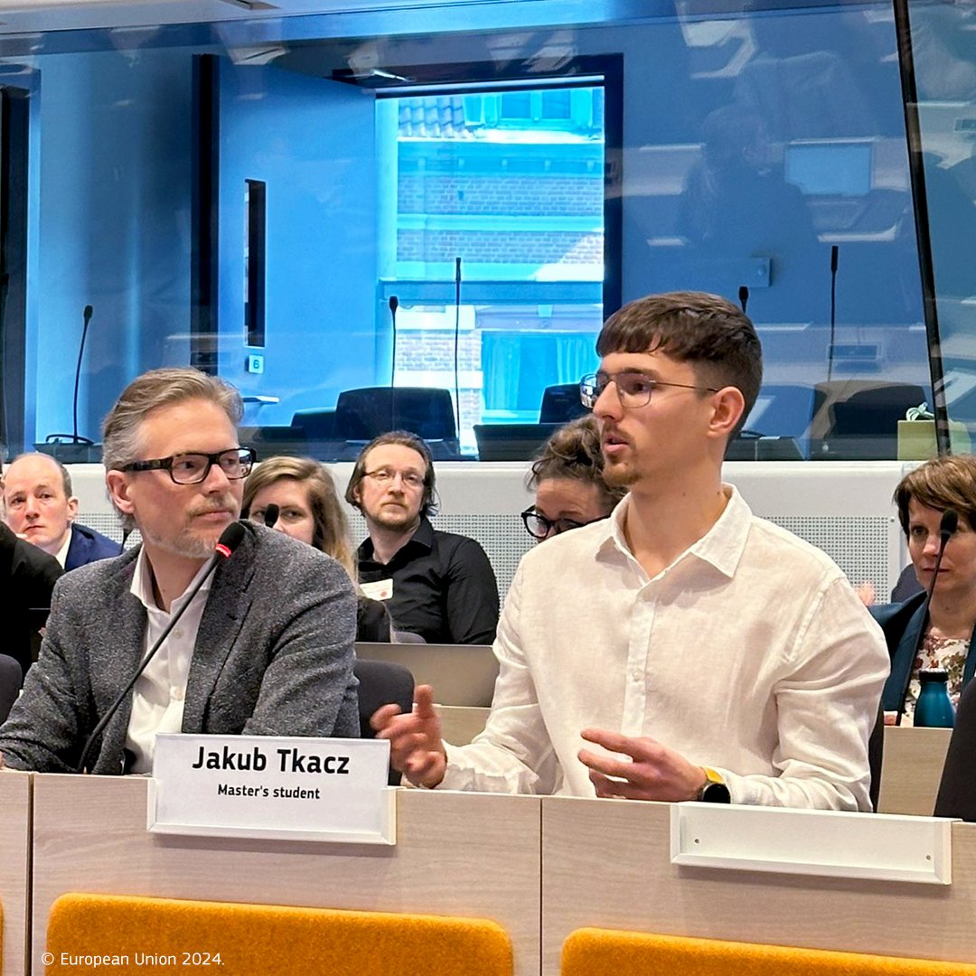 'The Digital Opportunity Traineeship inspired me and encouraged me to move forward and want to start my own business' — Jakub Tkacz, Master student in Human-Technology Interaction.

Join us live now to hear more testimonies on the impact of digital education🚀

#DEAP