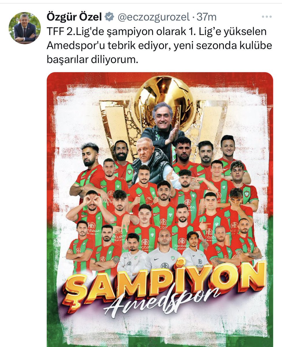 The chairman of the CHP, Özgür Özel, congratulated Amedspor on the championship. Der Vorsitzende der CHP Özgür Özel hat Amedspor zur Meisterschaft gratuliert. Serokê CHP Özgür Özel Amedspor ji bo ku bû Şampiyon pîroz kir.