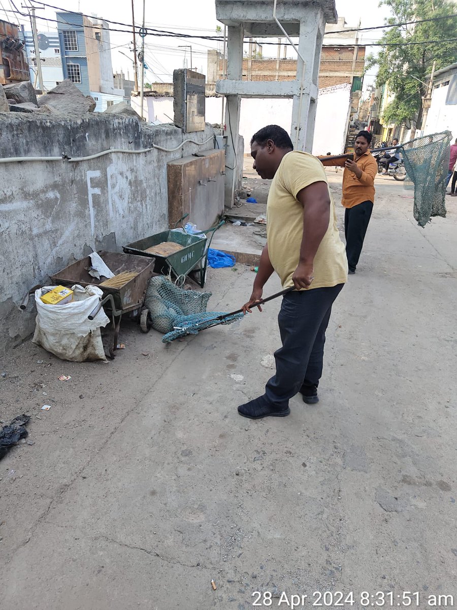 CrzOfficer's tweet photo. @sudhakarudumula Sir, the complaint Attended immediately. The GHMC Team visited the victim house and enquired the health.The dogs catching squad of Charminar zone  has caught 7 dogs from the area Awareness will be created among children about measures to be taken to avoid such issues in  future . https://t.co/KROmDSSJHw