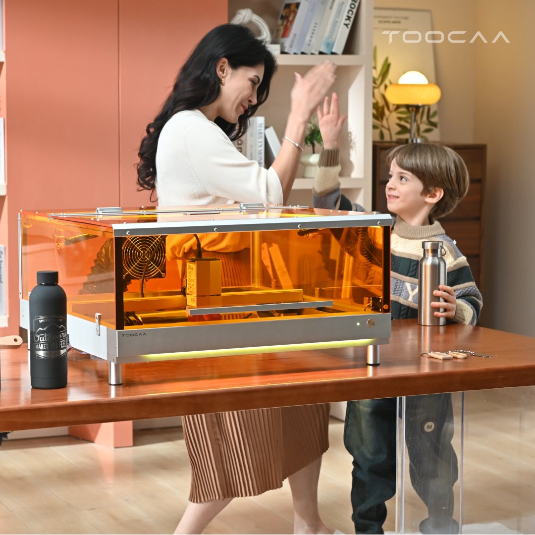 ToocaaOfficial's tweet image. 🤗🥰High-five for creativity! With TOOCAA L2, the magic of making comes alive right in your living room. It's not just about what we create, but the joy we share in the process. 
#TOOCAA #KeychainCharm #DogLover #PetSketch #WoodenChic #laserengraver #engraver #cutting #engraving