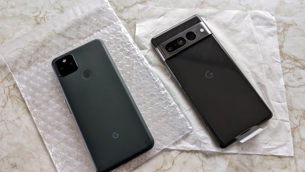 2022年10月に突然死したPixel5aが、グーグルの保証延長で無償交換の対象になりPixel7proと交換になりました。
同じ事例の方は聞いた方が良いですよ
#Pixel5a 
#Pixel7Pro