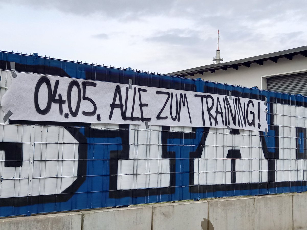 Die Bochumer Fanszene ruft dazu auf, das Abschlusstraining vor dem Spiel #FCUBOC zu besuchen. Nun steht auch die Uhrzeit fest. Die Mannschaft trainiert ab 12 Uhr – im Stadion!