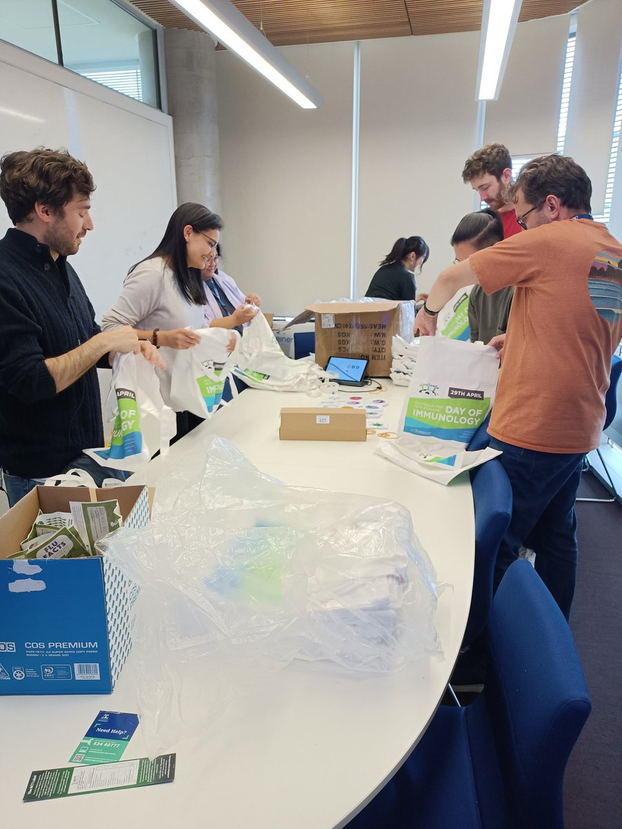 Our hardworking volunteers packing show bags for the #DayOfImmunology events. Featuring DoI themed stress balls and immune cell stickers. Thank you!