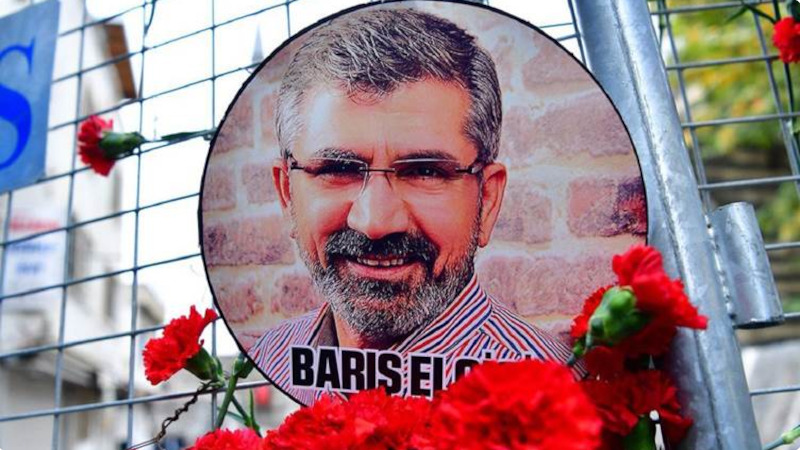 Diyarbakır Baro Başkanı Tahir Elçi'nin katledilmesine ilişkin görülen davada polisler Sinan Tabur, Fuat Tan ve Mesut Sevgi hakkında beraat istendi. Kameralar önünde katledildi ve failleri herkesin gözünün içine baka baka korunuyor! ➡️tinyurl.com/tebe7fnm