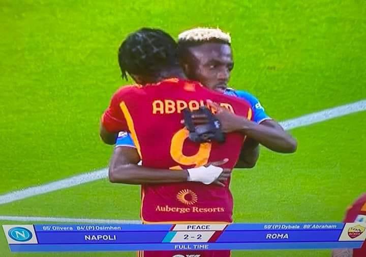 Victor James Osimhen and Kevin Oghenetega Tamaraebi Bakumo-Abraham (Tammy Abraham) Two Nigerians embrace each other after final whistle between Napoli and Roma as both scored for their clubs 🫂🇳🇬