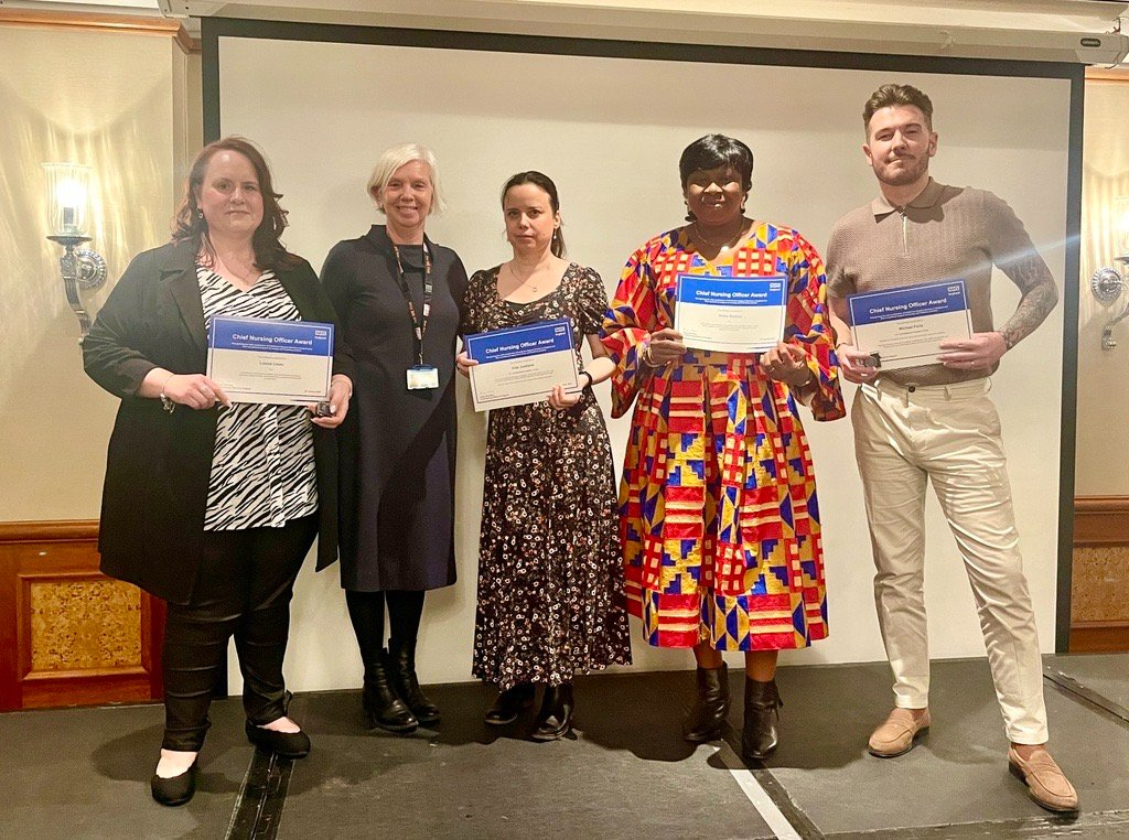 Congratulations to the recipients of the NHS chief nursing officer and chief midwifery officer support worker excellence awards. These were presented by Jane Clegg, Regional Chief Nurse, London, @NHSEngland to recognise and celebrate their hard work. 🏆 #ProudToBeRFL