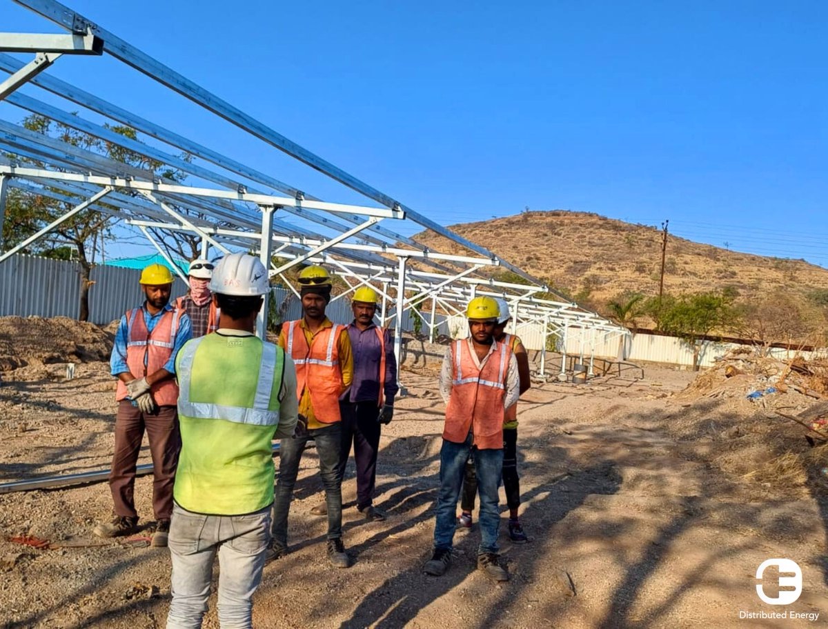 #SafetyFirst! At DE, our #rooftopsolar installations prioritize worker safety with comprehensive training, proper PPE,& thorough site assessments.With robust fall protection systems and regular safety audits,we ensure a secure working environment for our team.

#SolarInstallation