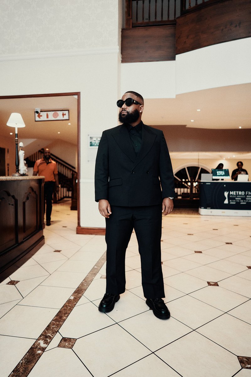 casspernyovest's tweet image. Cropped out the uncleanliness. Ha e shote, e yalo!!! Ke BILLIE!!

#MMA14 #Billiato