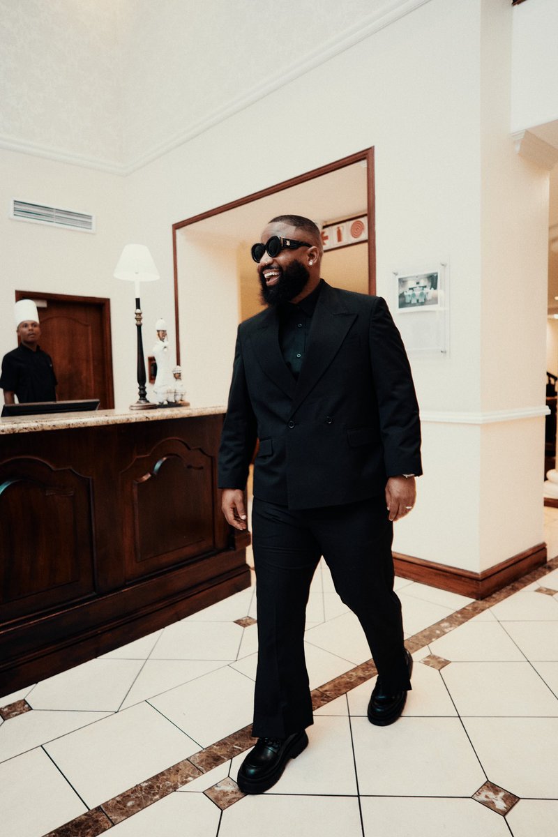 casspernyovest's tweet image. Cropped out the uncleanliness. Ha e shote, e yalo!!! Ke BILLIE!!

#MMA14 #Billiato