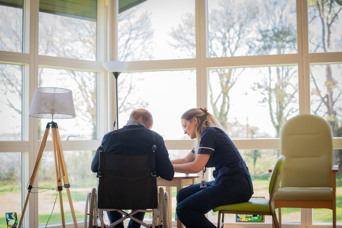 Art classes followed by afternoon tea!🫖🍰 Patients at Longfield Hospice (@longfieldcare) are enjoying activities in a newly refurbished space, thanks to funding for new equipment and repair works to their building. 📸: Longfield Hospice Care