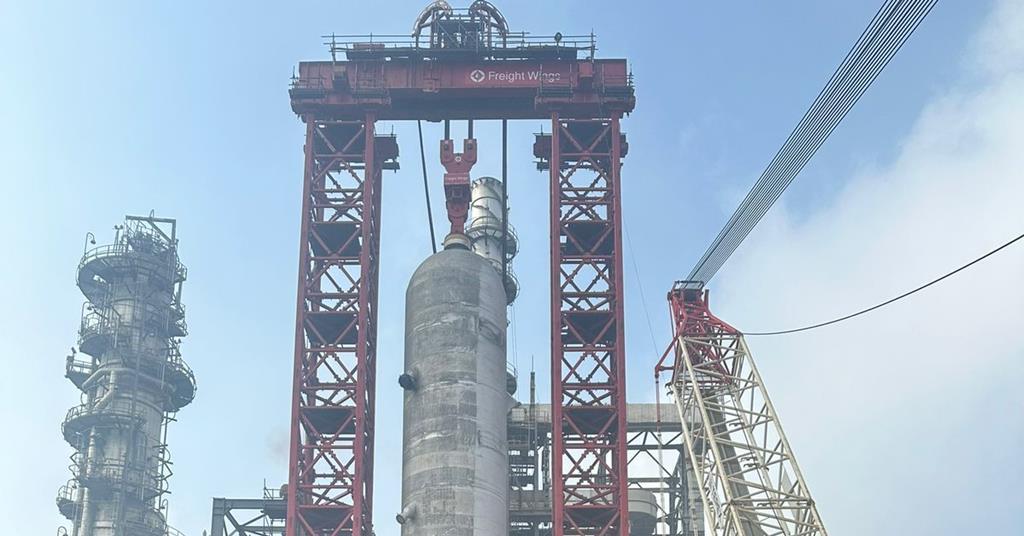 Mumbai-based project logistics and heavy lift specialist Freight Wings has erected a 1,000-tonne VGO reactor for HPCL Mittal Energy Limited (HMEL) in Bhatinda-Punjab.

#heavylift #projectcargo #projectlogistics #projectforwarding #logistics

bit.ly/4dh1qA4