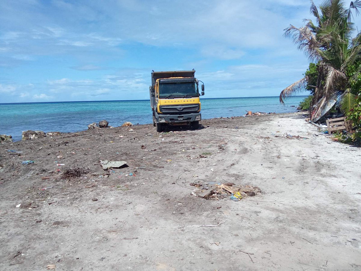 Mission accomplished! ✅ WAMCO teams in V. Felidhoo & V. Thinadhoo have successfully cleared the legacy waste centers in these islands, promoting cleaner communities in Vaavu Atoll. #WAMCO