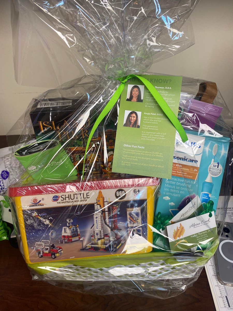 We 💚 the Elmhurst Community and enjoy giving back to the local elementary school fundraisers. This adorable basket went to Field Elementary School 

#SupportLocal #StandWithSmall #WholeBodyHealth #ElmhurstDentist #ElmhurstFamilyDentist #AlpineCreekDental