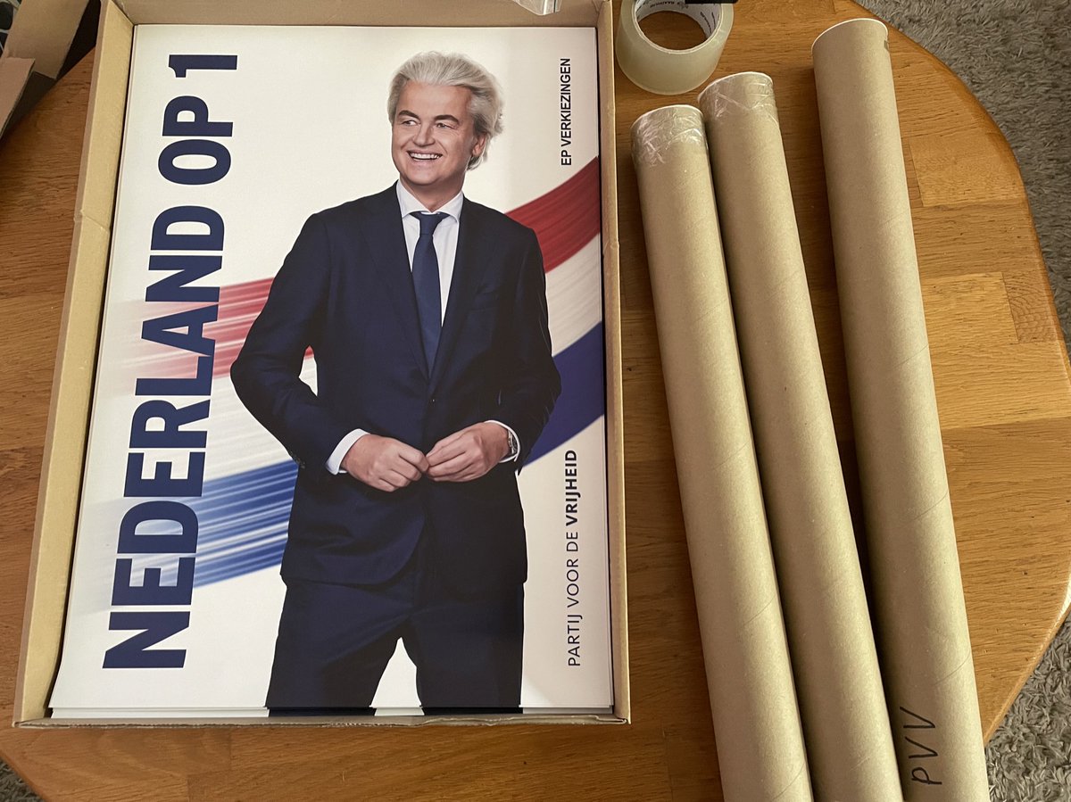 Druk bezig met de distributie van de PVV verkiezingsposters voor onze Gelderse vrijwilligers! 
#StemPVV #PVV #EUverkiezingen #NederlandOpEEN