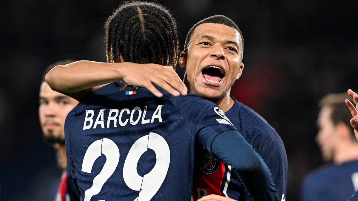 🚨🎙️ Bradley Barcola: “Mbappé and Dembele really give a lot of advice. Ousmane is the one who tells me to grab the ball, to play one against one and not to ask myself questions. Kylian, the same: 'If you can shoot, shoot, if you can put it on me, put it on me.”