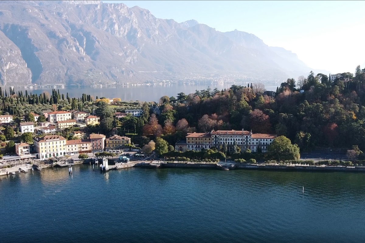 The previously abandoned Hotel Grande Bretagne on Lake Como will soon become a Ritz-Carlton, opening in 2026 with 107 rooms across a four-acre estate. Our new report has 800+ updates from 200+ destinations: hubs.li/Q02v0Mbc0 ℹ️ @RitzCarlton 📷 @MarriottIntl