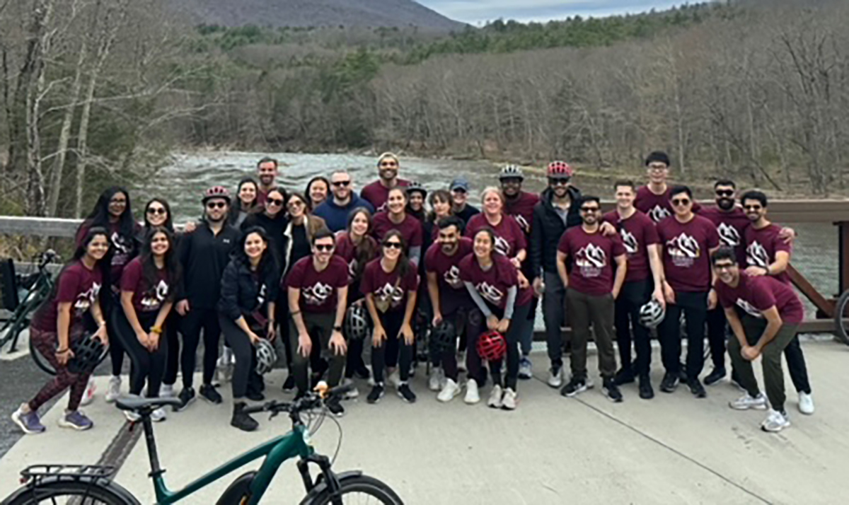 Recently, @FordhamGSB 2nd year, Full-time M.B.A. students attended a retreat in the Catskill Mountains, where they had the opportunity to learn about managing teams and organizational change, and to relax before heading off to new opportunities after graduation!