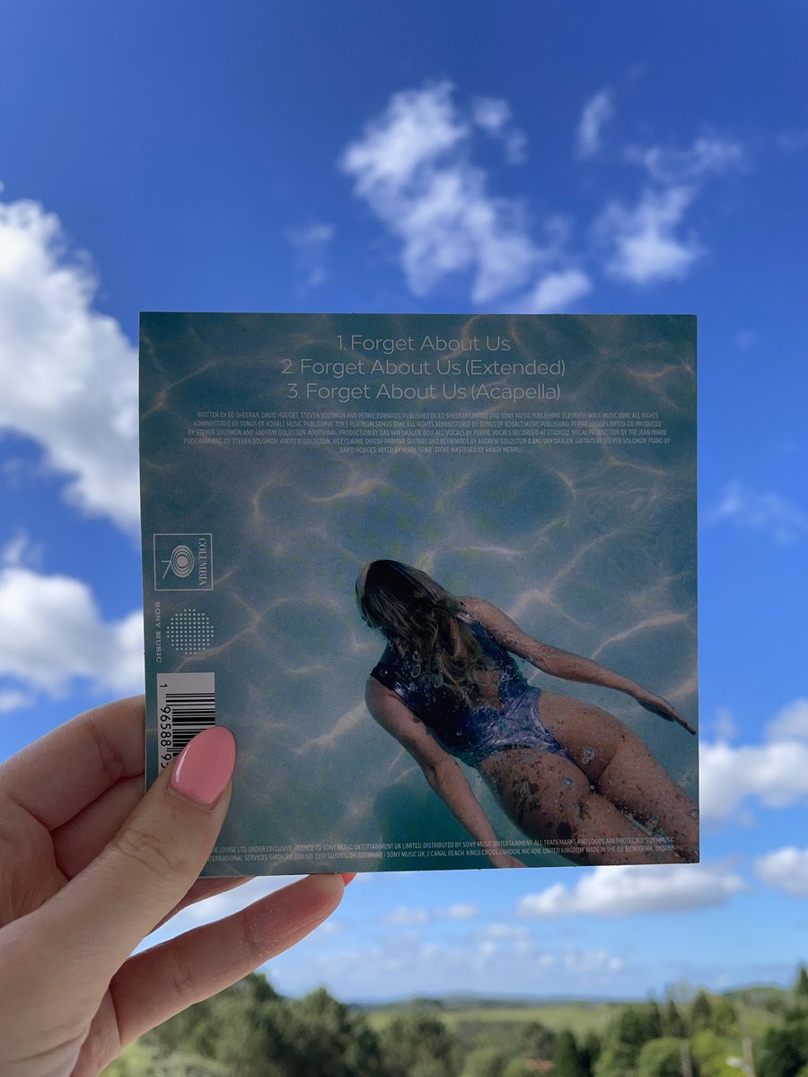 From Heaven to nothin’, it feels like Hell, well 🎶 Here’s the truth of it Forget About Us CD is so beautiful 😍 summery and colourful ☀️ it matches perfectly with the sky 🩵 can you tell how much I love mine 🤭🫶🏻 @PerrieHQ 
#ForgetAboutUs