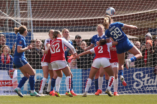 🎙️ Kim Little post-match: 'We always go into every game and want three points so it’s disappointing to concede that late in the game. We had opportunities to score in the first and second half to put it further ahead which we didn’t do. We’re disappointed with that.' [BBC]