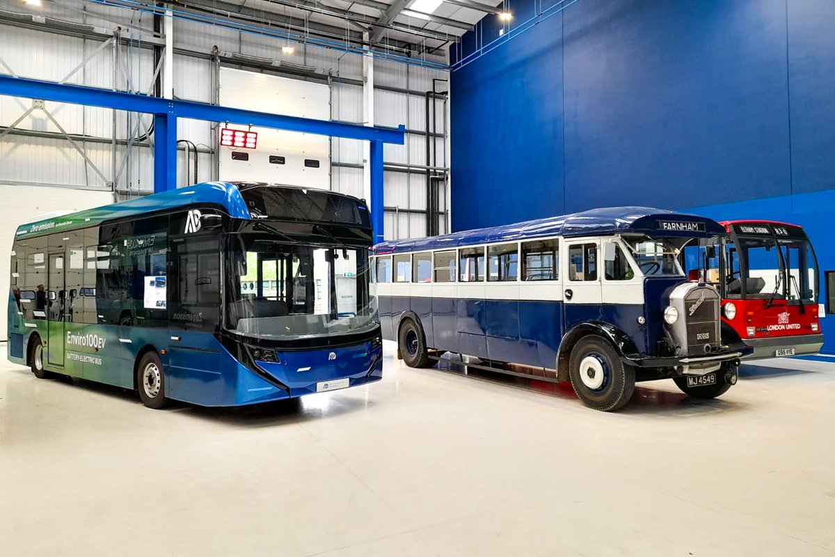 Thanks to everyone who visited our open day in Farnborough on Saturday! Our local team put on a fantastic display of the work we do at the site, which ranges from AD24 training and support to testing our next-generation zero-emission buses. (📸 Keith McGillivray and Gary Avery)