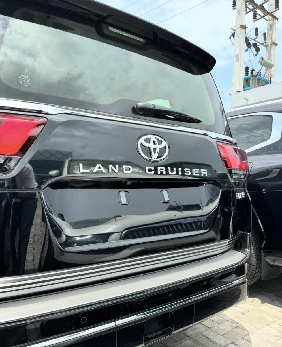 Brand New 2024 Toyota Land Cruiser Twin Turbo Vx.R now available 🏷️: N230 million only Contact for details 📥